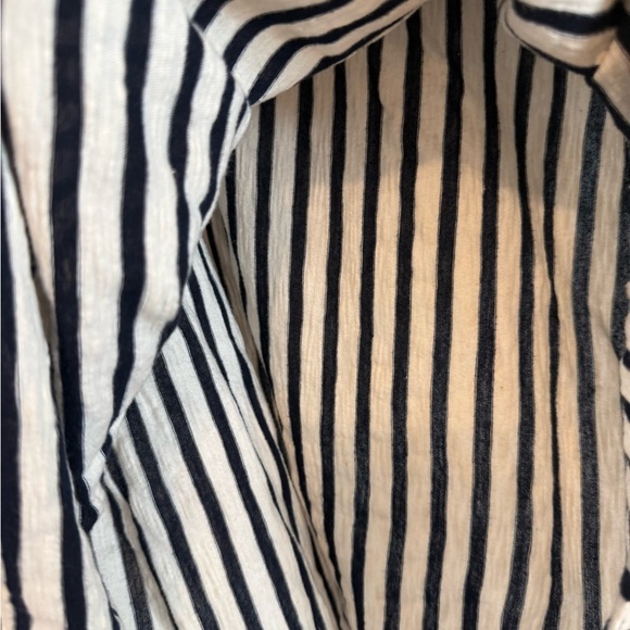 Navy striped short sleeve women's blouse XL with yellow sleeve detail - Picture 4 of 5